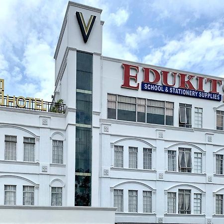 Os Hotel Edukits Fka Venesia Hotel Batam Buitenkant foto