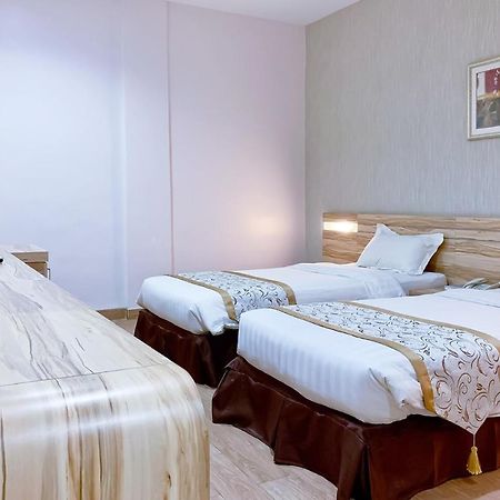 Os Hotel Edukits Fka Venesia Hotel Batam Buitenkant foto