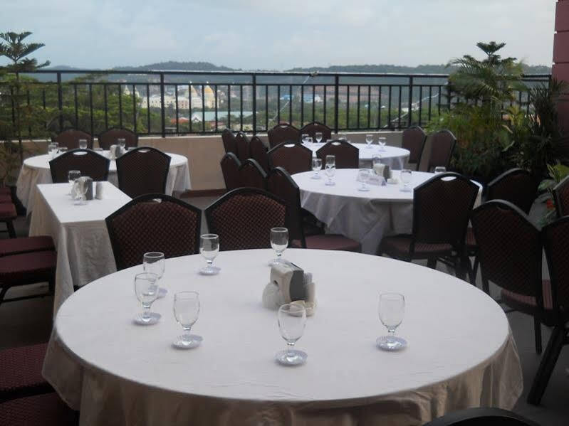 Os Hotel Edukits Fka Venesia Hotel Batam Buitenkant foto