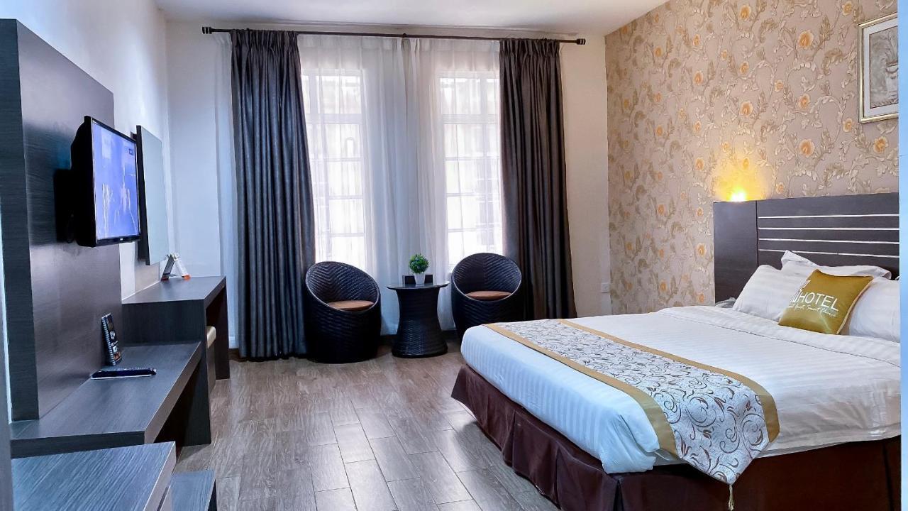 Os Hotel Edukits Fka Venesia Hotel Batam Buitenkant foto